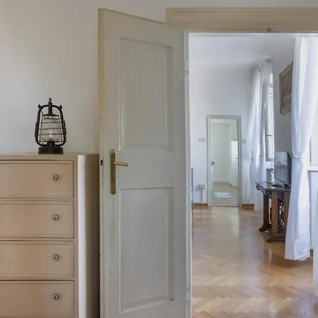 Vista&capriccio 1 Apartment *